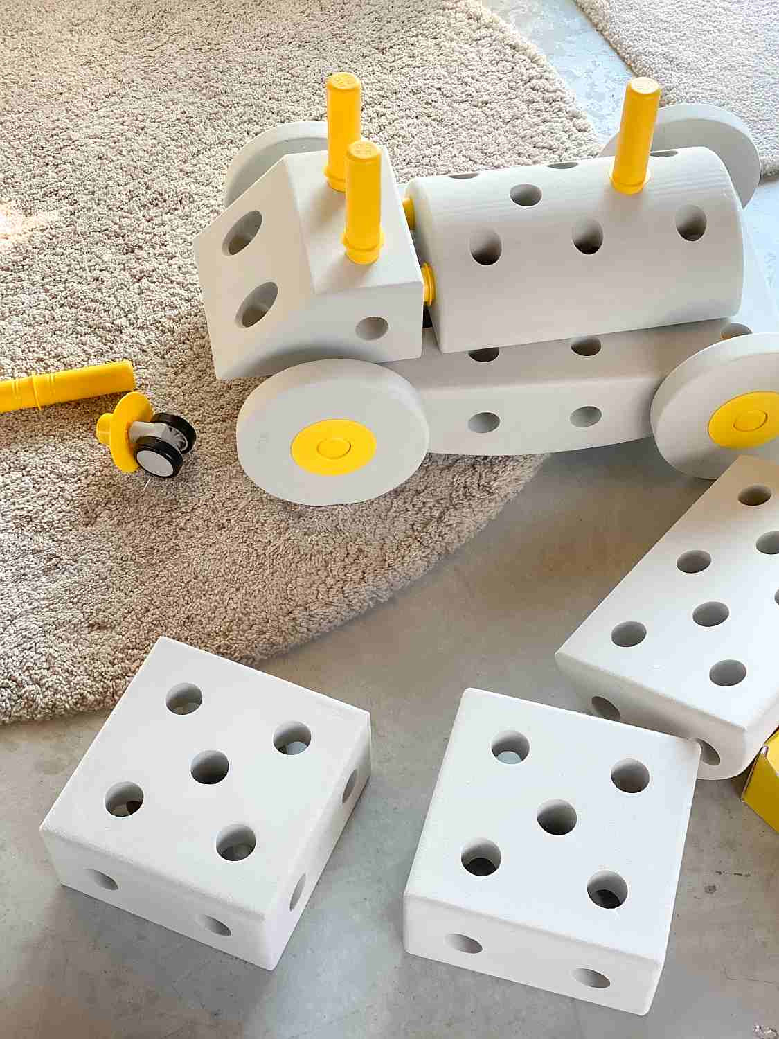 Module - a set of 4 foam wheels, yellow