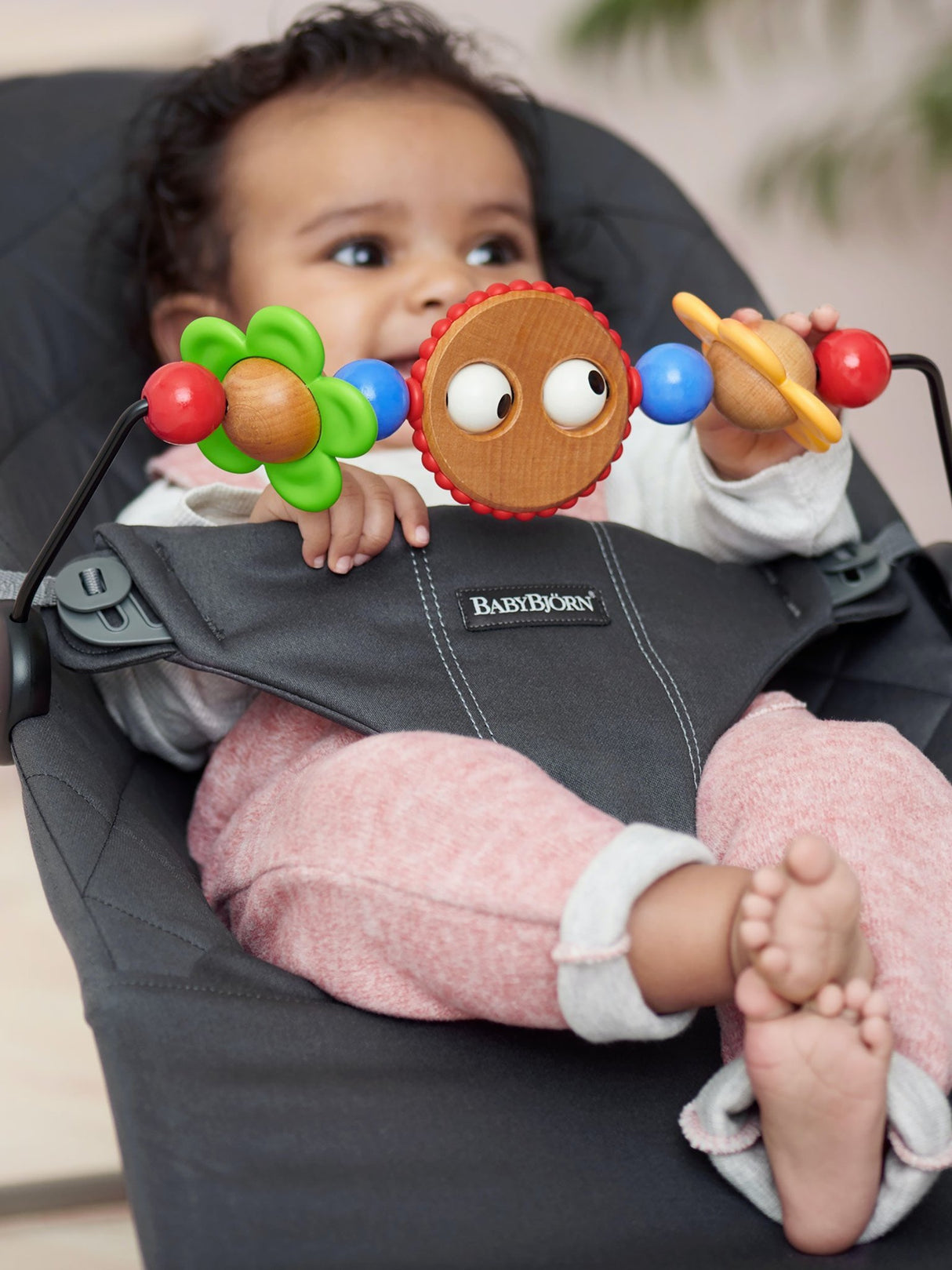 Zabawka do leżaczka BABYBJORN Googly Eyes