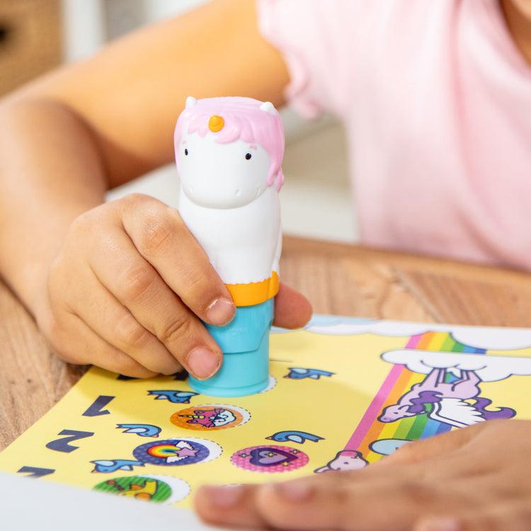 Melissa & Doug: stempelki z naklejkami Sticker Wow! - Noski Noski