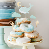 Pikery do babeczek Partydeco Wieloryb 7 szt