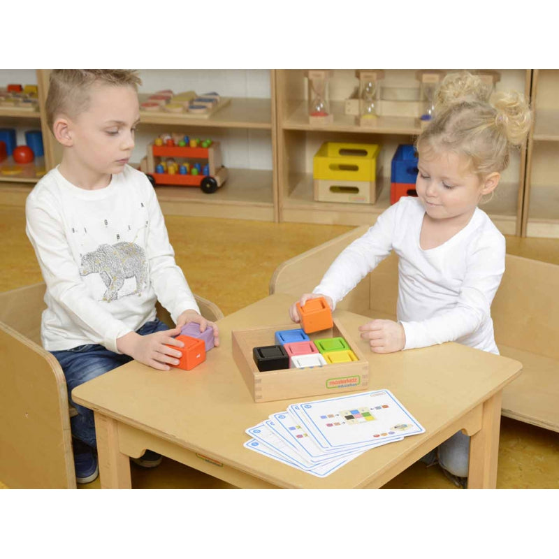 Kolorowe drewniane klocki dla dzieci, edukacyjny sorter kolorów Montessori rozwijający motorykę i kreatywność.