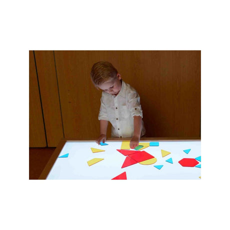 Półprzezroczyste figury geometryczne Masterkidz do nauki kształtów i kolorów, idealne dla kreatywnej zabawy dzieci.