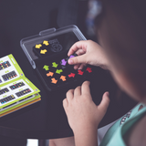 Gry logiczne Iuvi IQ Arrows podróżna łamigłówka Smart Games