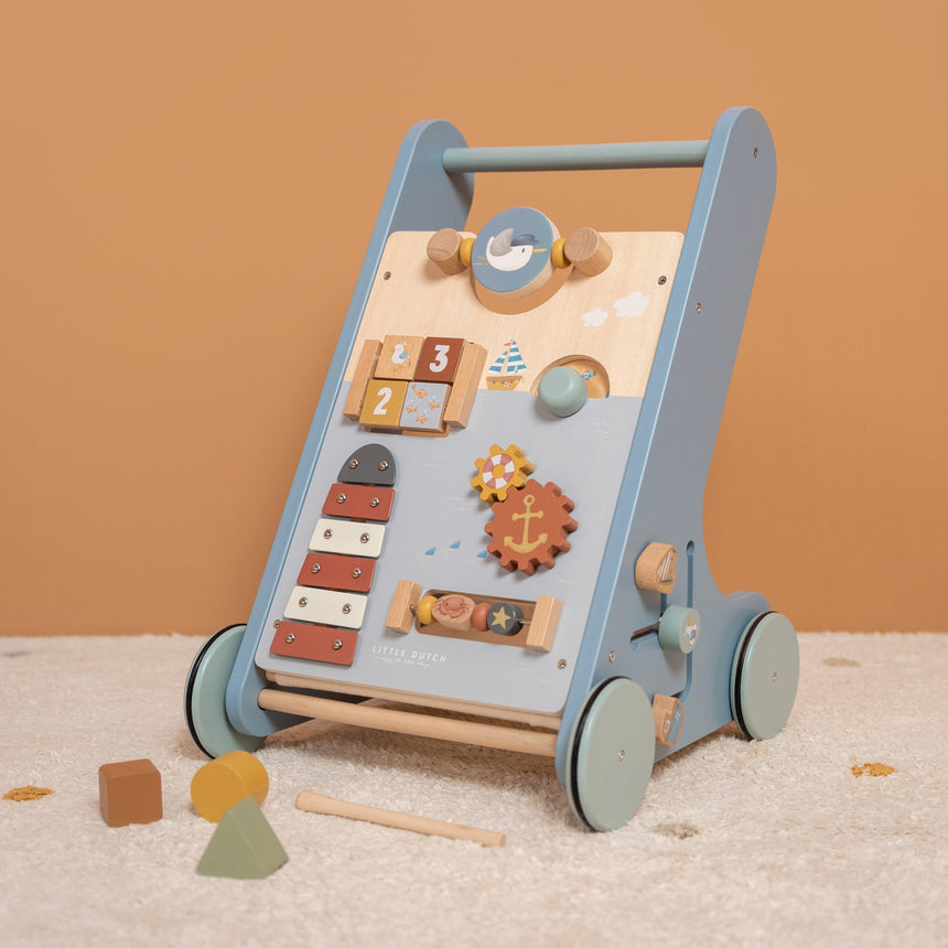 Little Dutch: multi-aktywnościowy chodzik Baby Walker Sailors Bay - Noski Noski