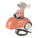 Maileg: auto dla myszek Mouse Car - Noski Noski