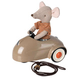 Maileg: auto dla myszek Mouse Car - Noski Noski