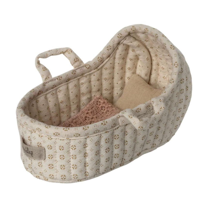 Maileg: nosidełko Carry Cot Micro - Noski Noski