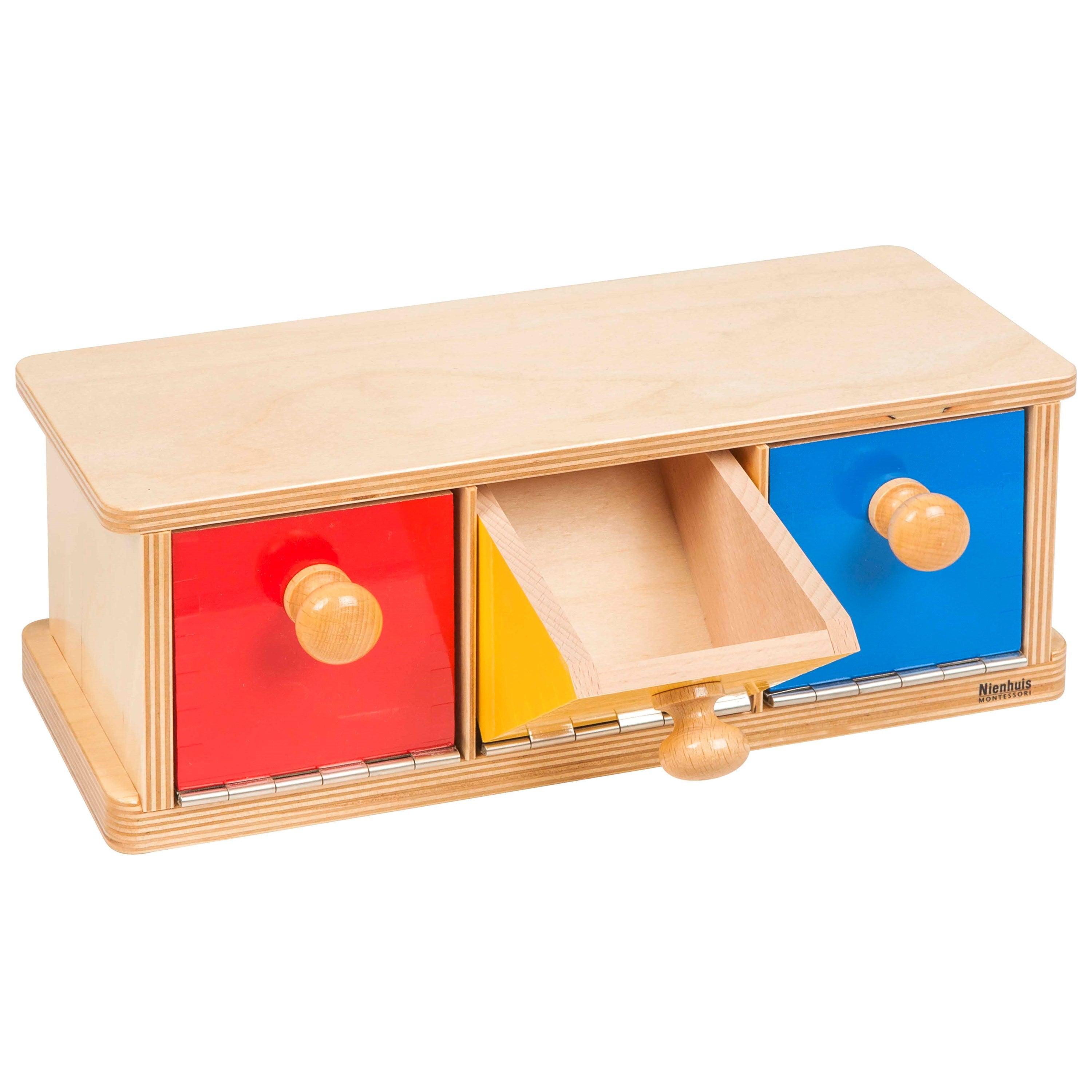 Nienhuis Montessori: pudełko z szufladkami Box With Bins - Noski Noski