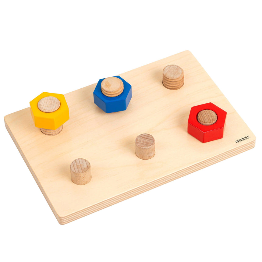 Nienhuis Montessori: śruby i nakrętki Bolts and Pegs - Noski Noski