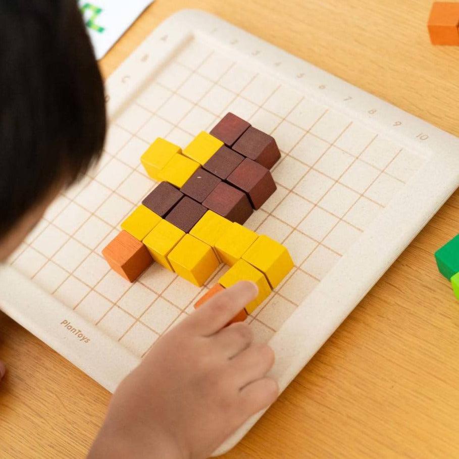 Plan Toys: drewniane klocki 100 Counting Cubes - Noski Noski