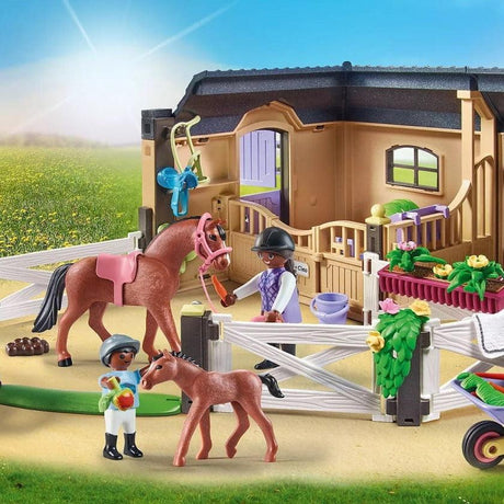 Konie Stadnina Playmobil Country dla miłośników kucyków, idealna do pielęgnacji koni i kreatywnej zabawy.