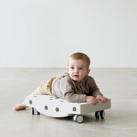 Deska do balansowania Modu Scooter - zabawka sensoryczna dla dzieci, wspierająca rozwój motoryki i kreatywności.