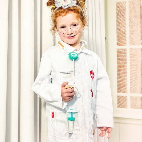Fartuch lekarski dla dzieci Souza z akcesoriami, idealny strój lekarza do kreatywnych zabaw.