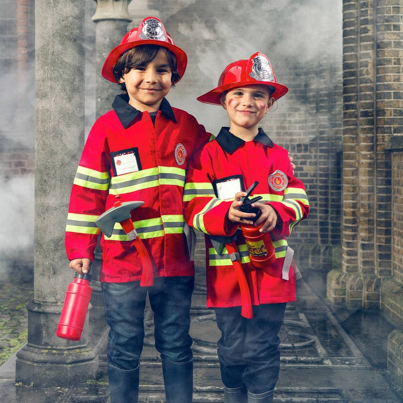 Souza!: Un disfraz de bombero con casco y accesorios de 4 a 7 años