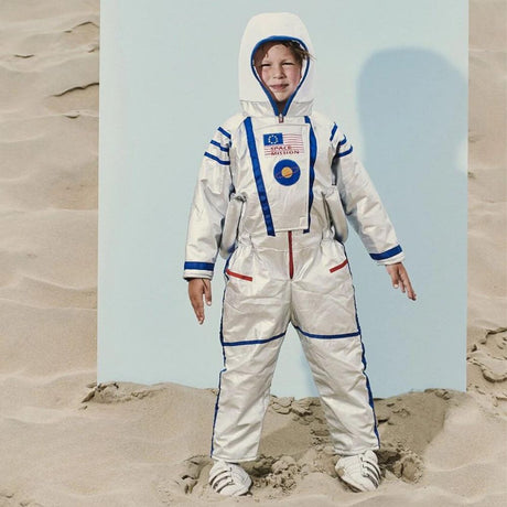 Strój astronauty dla dzieci Souza Spaceman, srebrny kombinezon z niebieskimi i czerwonymi detalami, kosmiczne przebranie.
