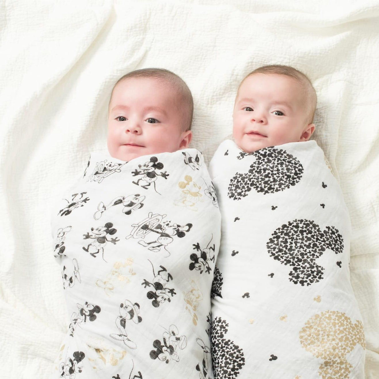 Aden+Anais: otulacz muślinowy Myszka Mickey Swaddles Mickey's 90th 3 szt. - Noski Noski