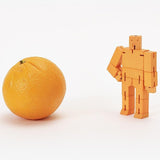 Areaware: drewniany elastyczny robot Cubebot Micro - Noski Noski