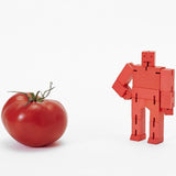 Areaware: drewniany elastyczny robot Cubebot Micro - Noski Noski