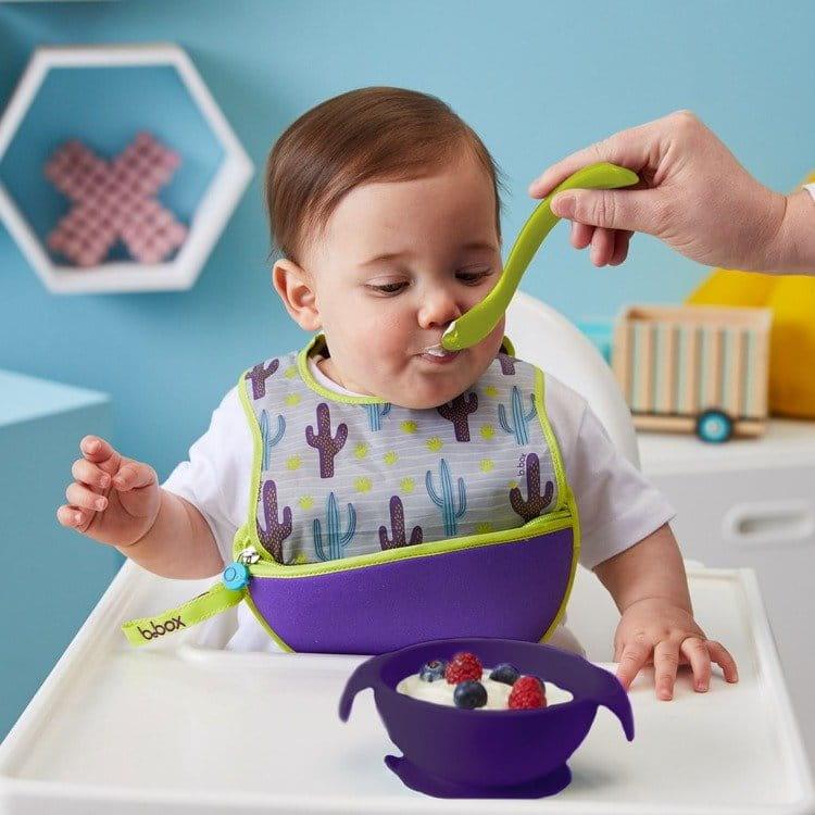 b.box: silikonowa miseczka z przyssawką i łyżką Silicone First Feeding Set - Noski Noski