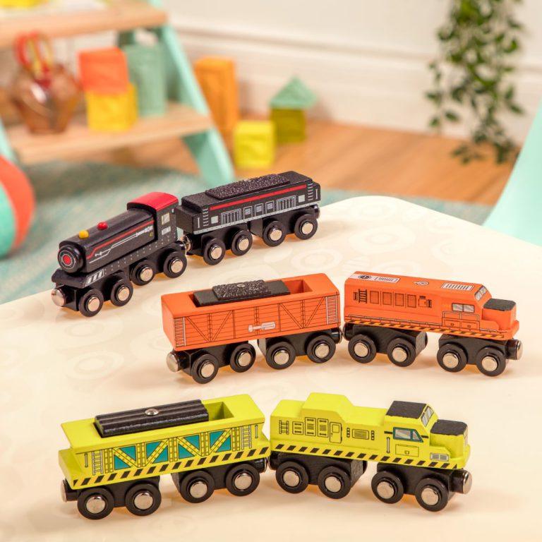 B.Toys: drewniany magnetyczny pociąg Wood & Wheels - Noski Noski
