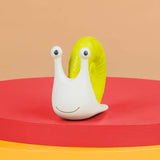 B.Toys: gryzak ślimak z naturalnego kauczuku Scribbles the Snail - Noski Noski