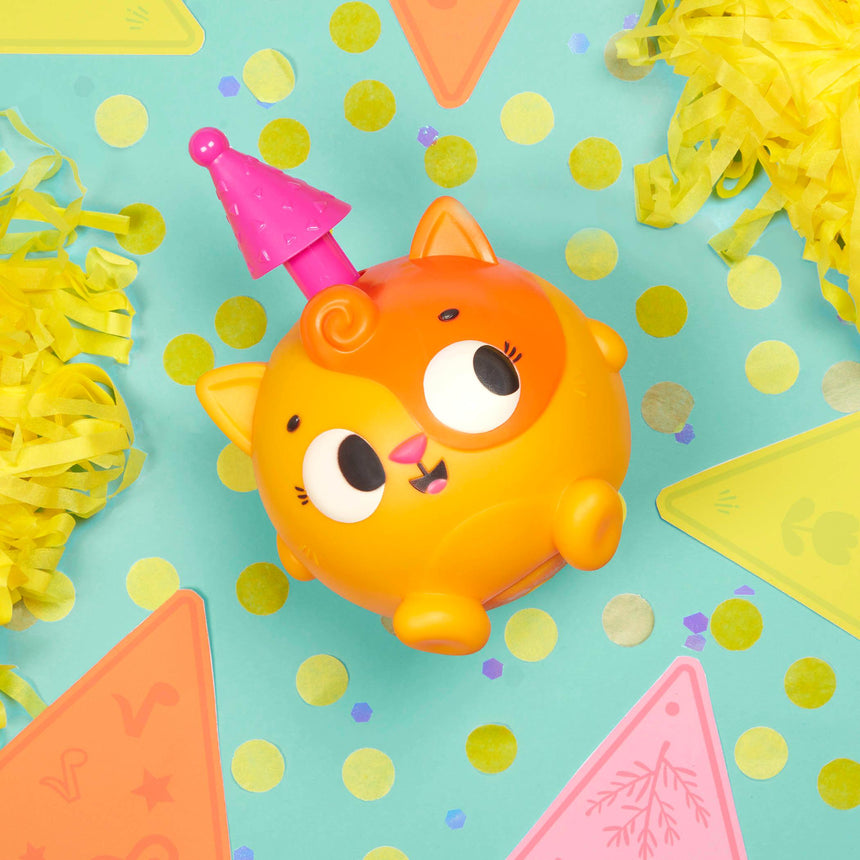 B. Toys: piłeczka kotek Lolo Squeak ‘n’ Glow - Noski Noski