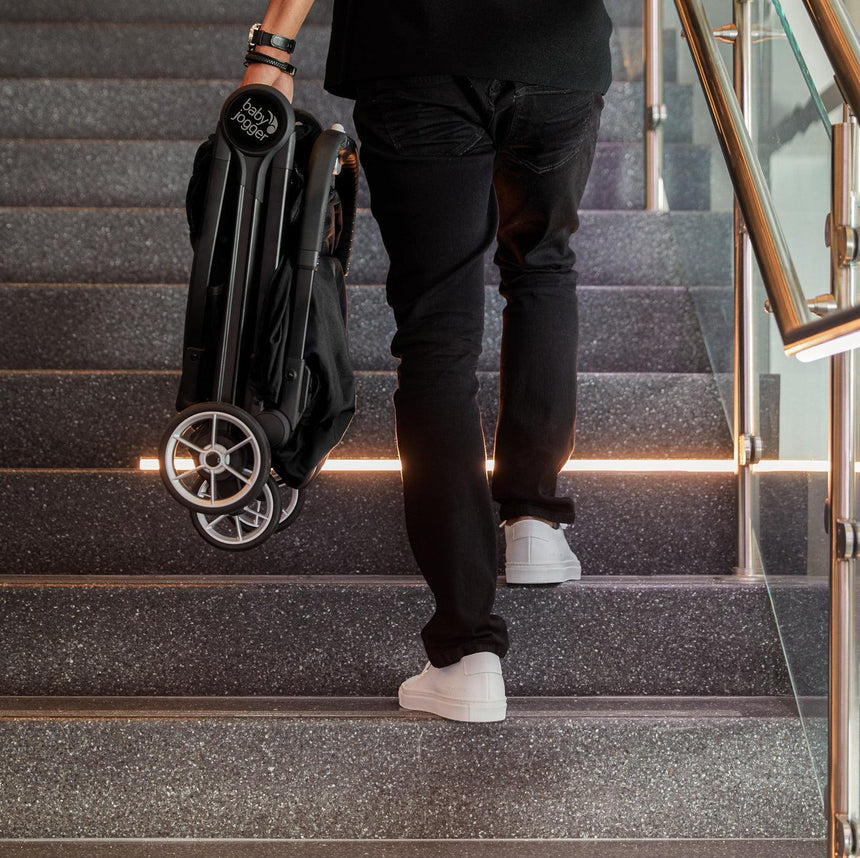 Baby Jogger: lekki wózek spacerowy City Tour 2 - Noski Noski