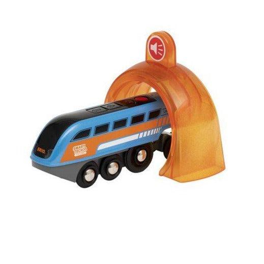 BRIO: lokomotywa z rekorderem Record & Play Engine World - Noski Noski