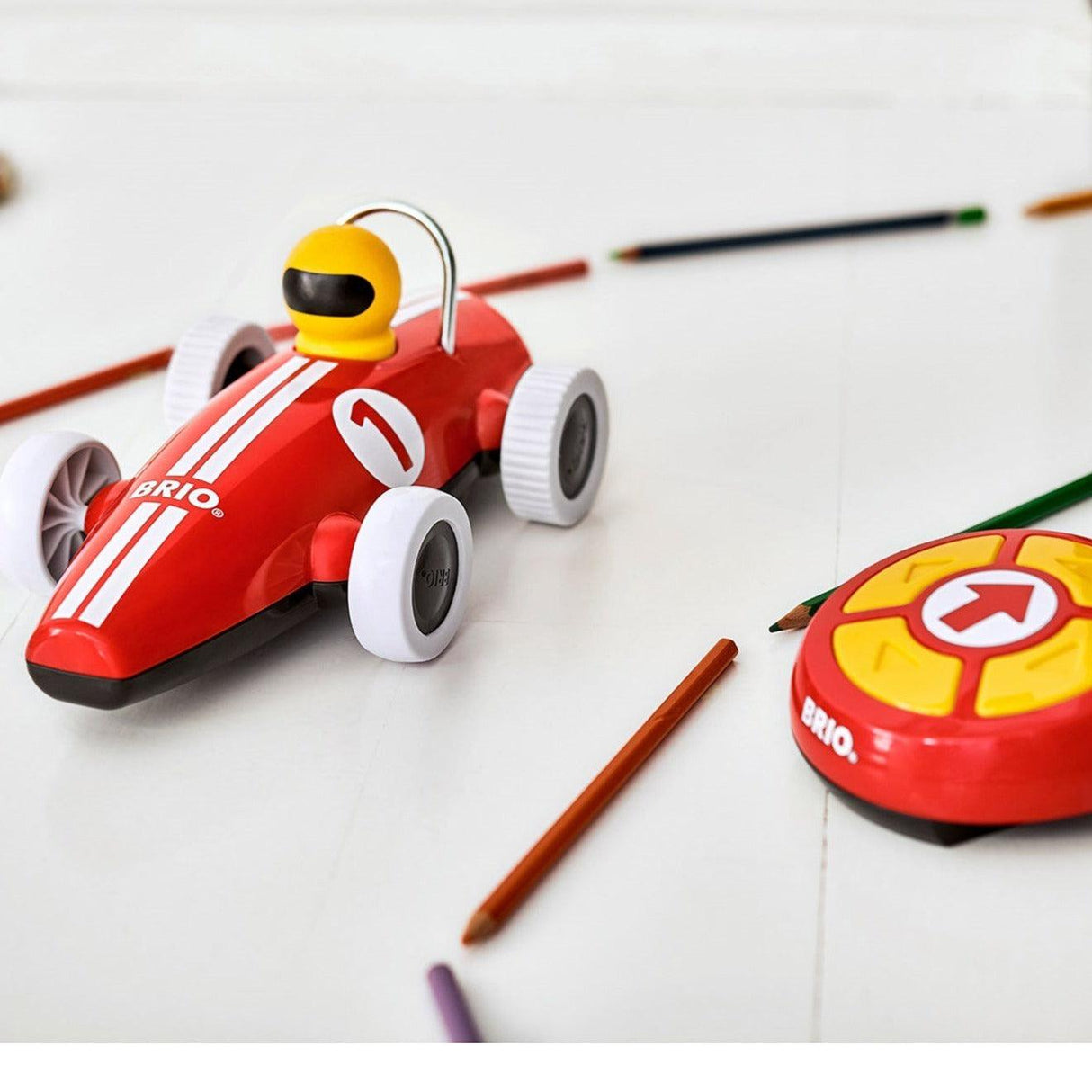 BRIO: samochód zdalnie sterowany RC Race Car Red - Noski Noski