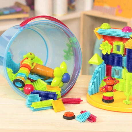 Bristle Blocks: klocki jeżyki w wiaderku Jungle Adventure Bucket 128 el. - Noski Noski