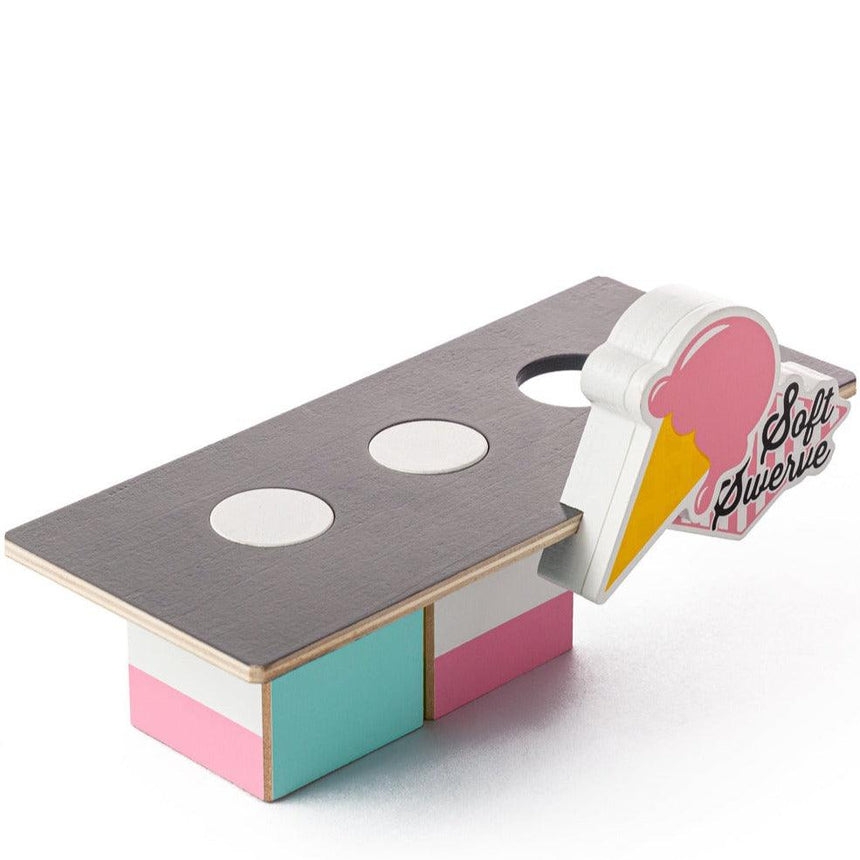 Candylab Toys: budka z lodami Ice Cream Shack - Noski Noski