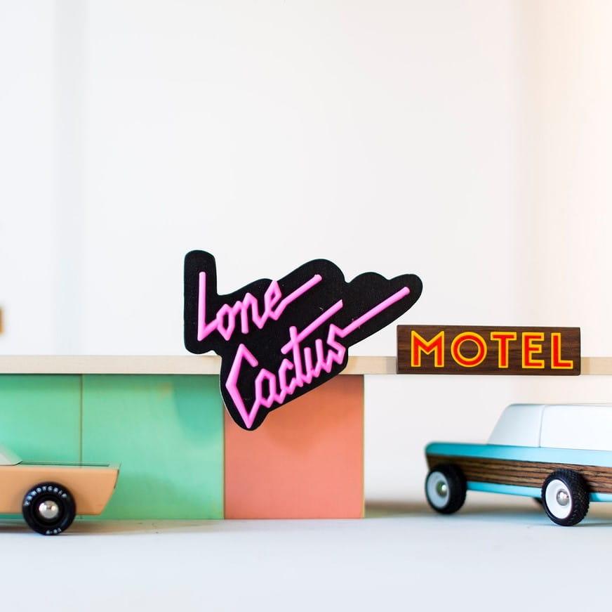 Candylab Toys: budynek Lone Cactus Motel - Noski Noski