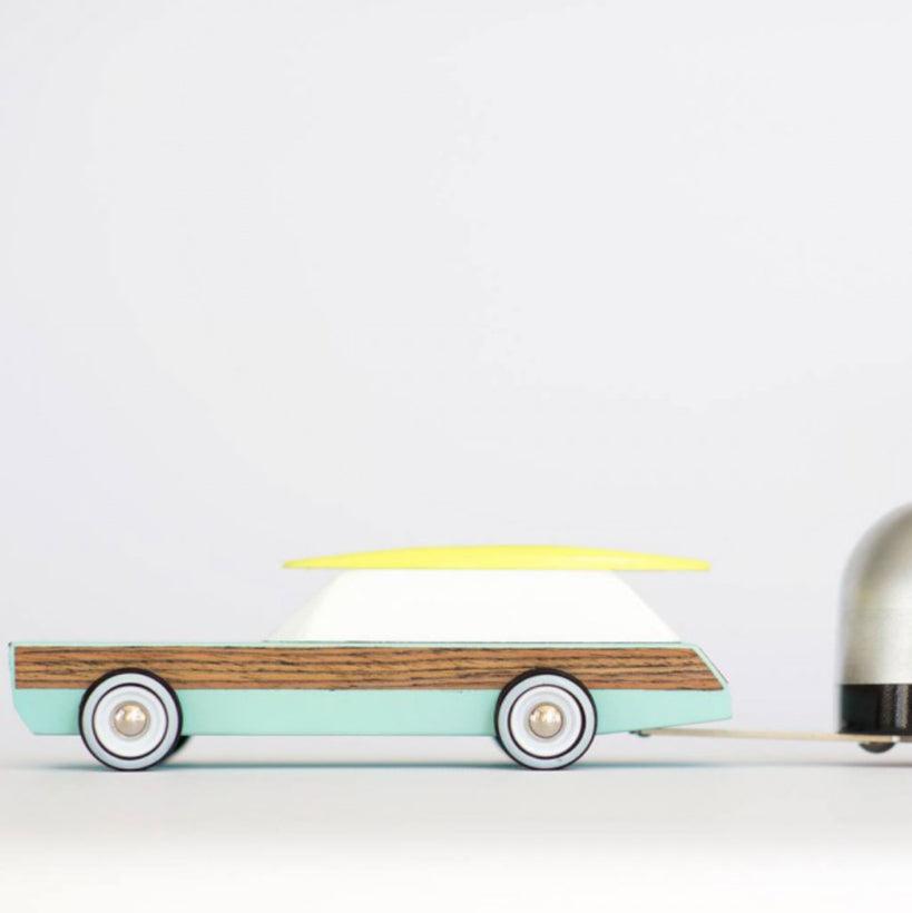 Candylab Toys: drewniany samochód Americana Woodie Redux - Noski Noski