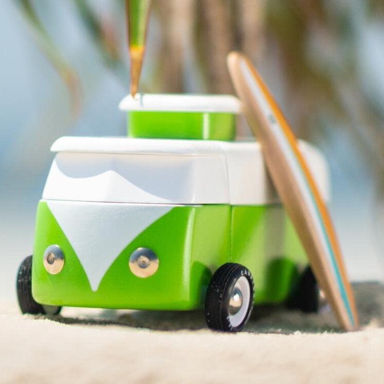 Candylab Toys: drewniany samochód Beach Bus Jungle - Noski Noski