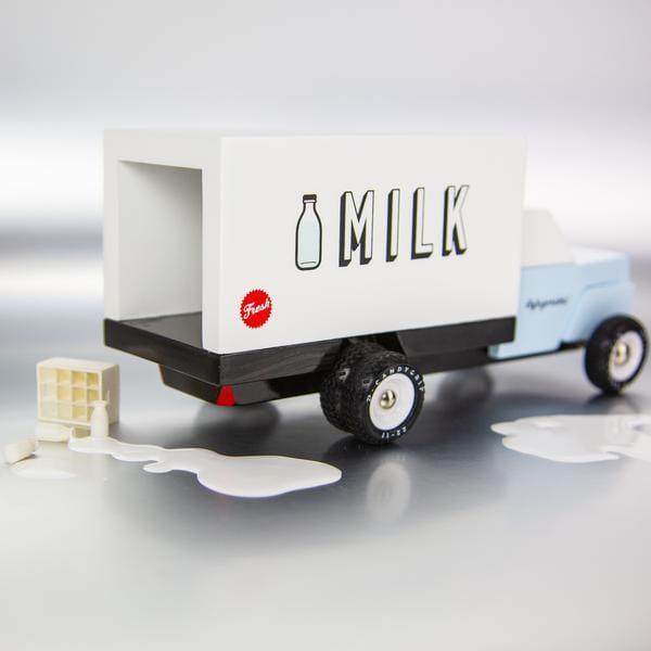 Candylab Toys: drewniany samochód ciężarówka Americana Milk Truck - Noski Noski