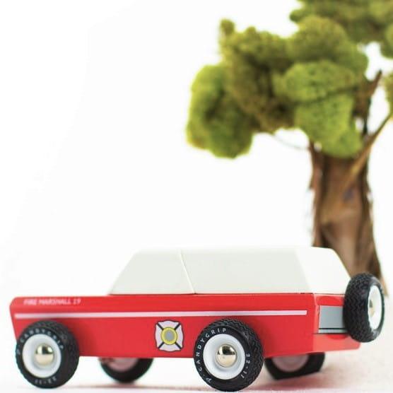 Candylab Toys: drewniany samochód straż pożarna Americana Fire Marshall - Noski Noski