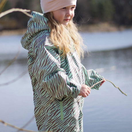 Wodoodporny, zimowy kombinezon przeciwdeszczowy dla dziewczynki Ducksday Rainsuit Recycled, rozmiar 104-110.