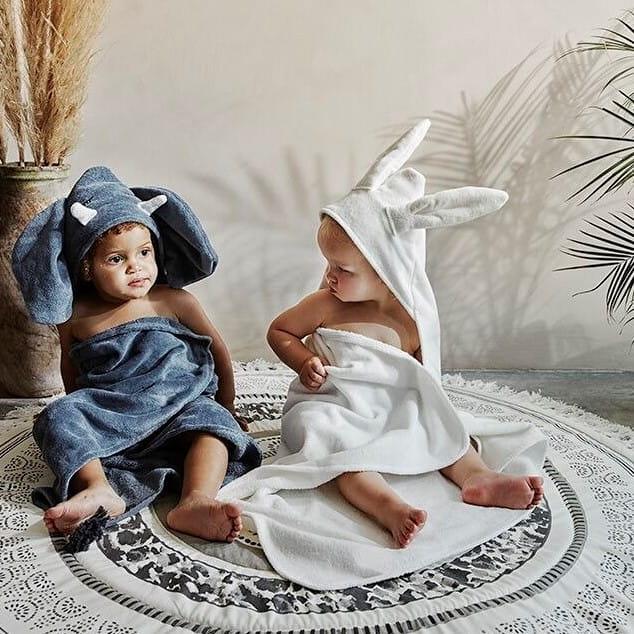 Elodie Details: ręcznik z kapturkiem króliczek Bunny - Noski Noski