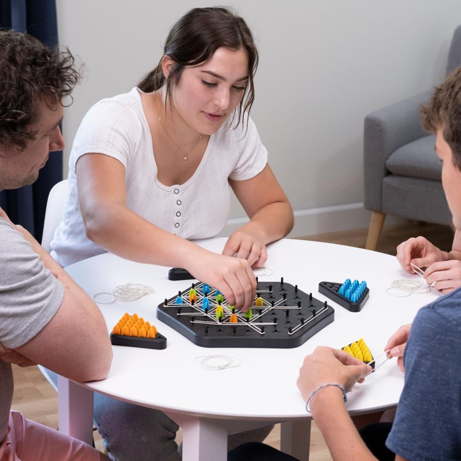 Gra strategiczna Triggle - Łamigłówka dla dzieci od 8 lat - Fat Brain Toys