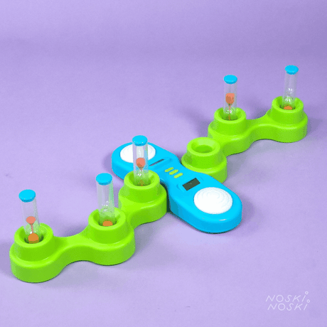 Fat Brain Toys InSANDity - szybka gra zręcznościowa i strategiczna dla 2 osób, rozwijająca refleks i koncentrację.