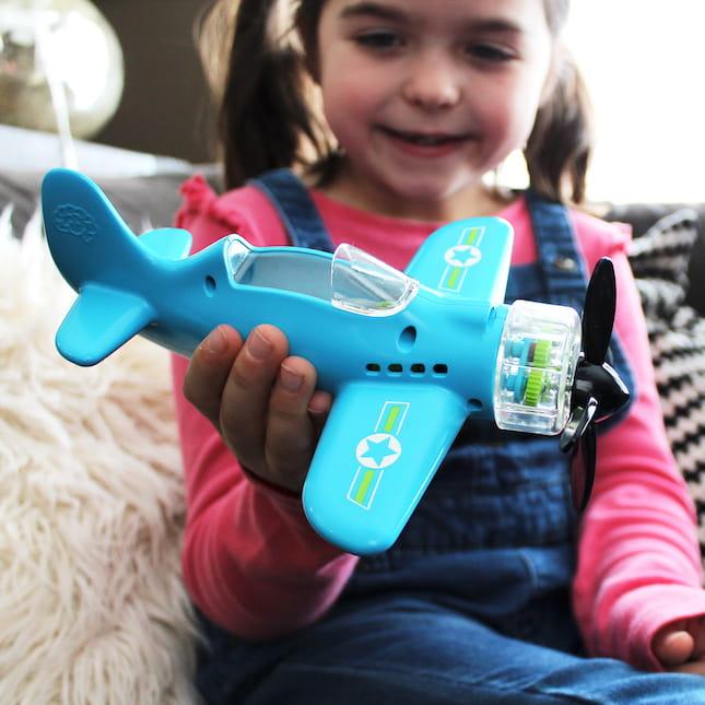 Fat Brain Toys: samolot do zabawy Playviator - Noski Noski