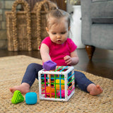 Fat Brain Toys: sorter elastyczna kostka sensoryczna InnyBin - Noski Noski