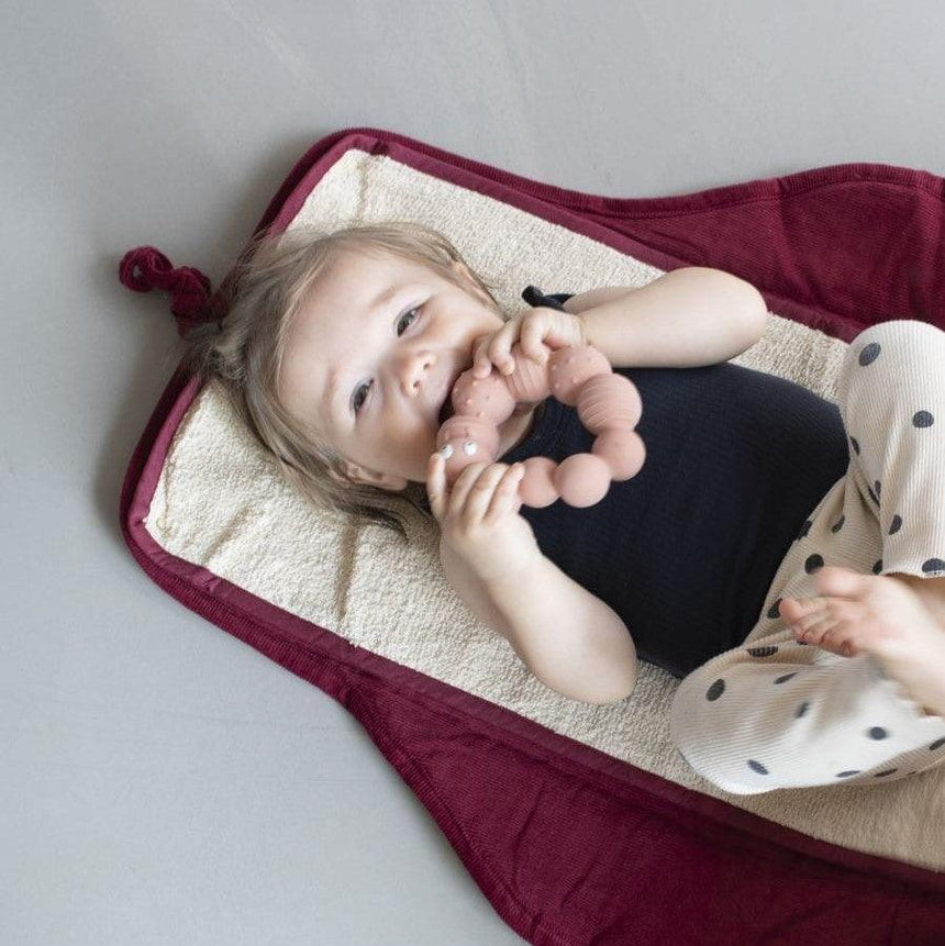 Filibabba: gryzak gumowy Gąsienica Lilly - Noski Noski
