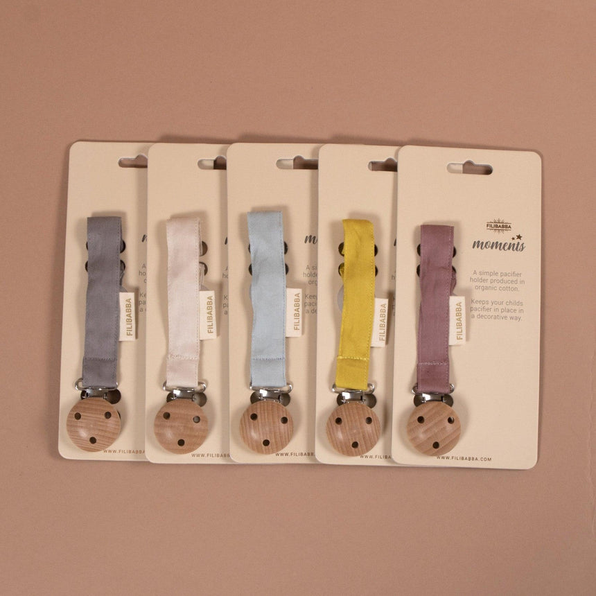 Filibabba: zawieszka do smoczka Pacifier Holder - Noski Noski