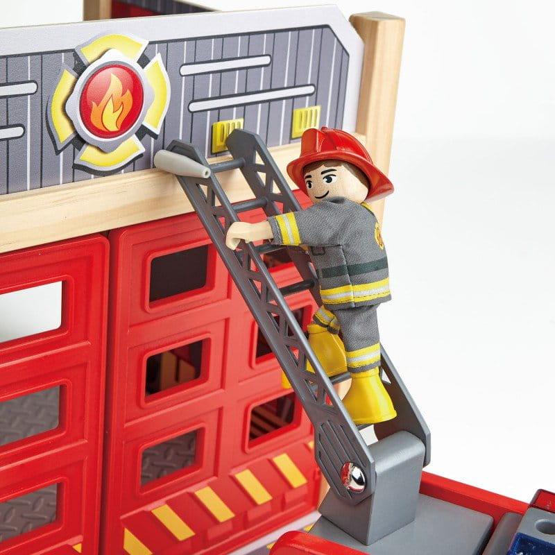 Hape: wóz strażacki Fire Rescue Team - Noski Noski