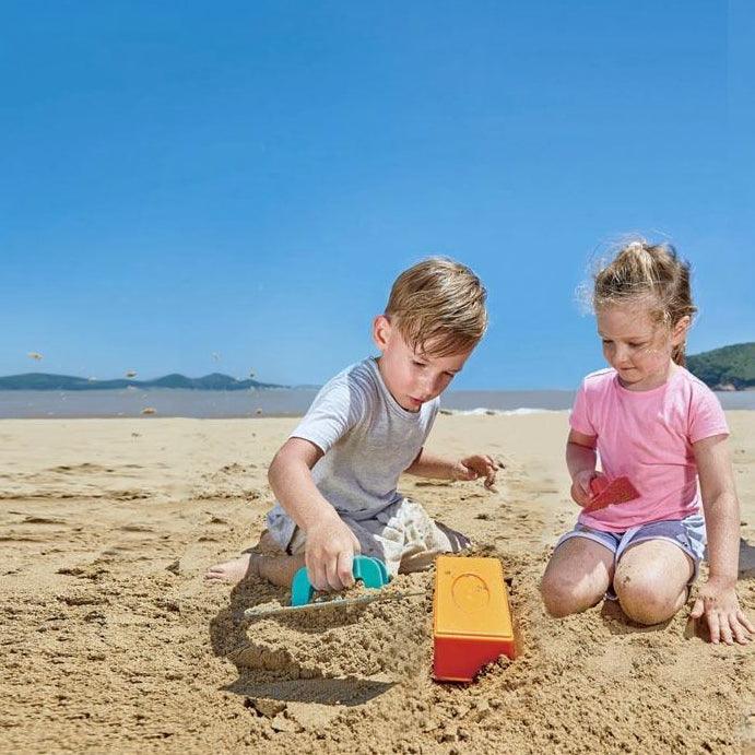 Hape: zabawki do piasku Murarz - Noski Noski