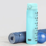 Ion8: butelka na wodę z miarką Sonic Blue Motivator 1100 ml - Noski Noski