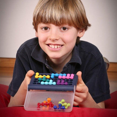 IUVI Games: podróżna gra logiczna IQ Fit Smart Games - Noski Noski