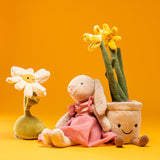 Jellycat: przytulanka króliczek w sukience Lottie Bunny Party 17 cm - Noski Noski