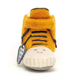 Jellycat: zawieszka but Kicketty Sneaker Activity Toy 14 cm - Noski Noski